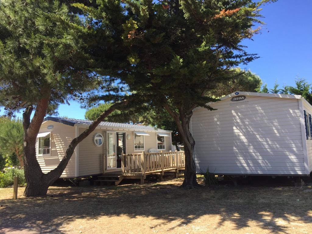 Camping Barataud Saint-Denis-dʼOléron Екстериор снимка